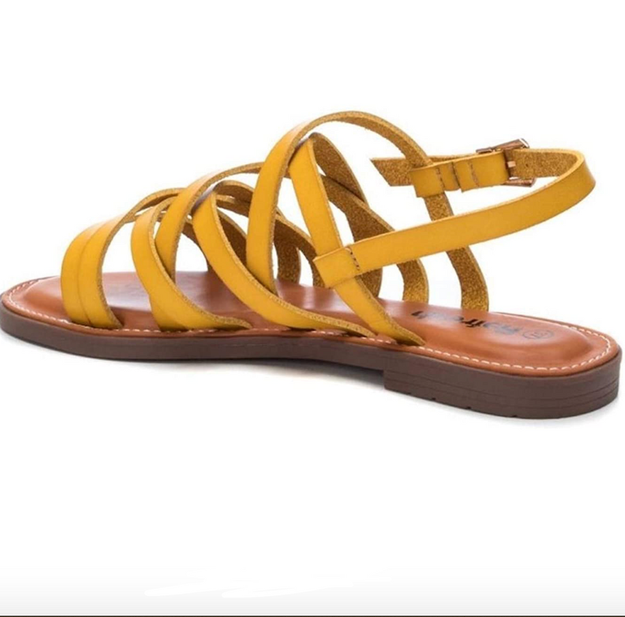 Refresh Womens Strappy Gladiator Sandals - Yellow